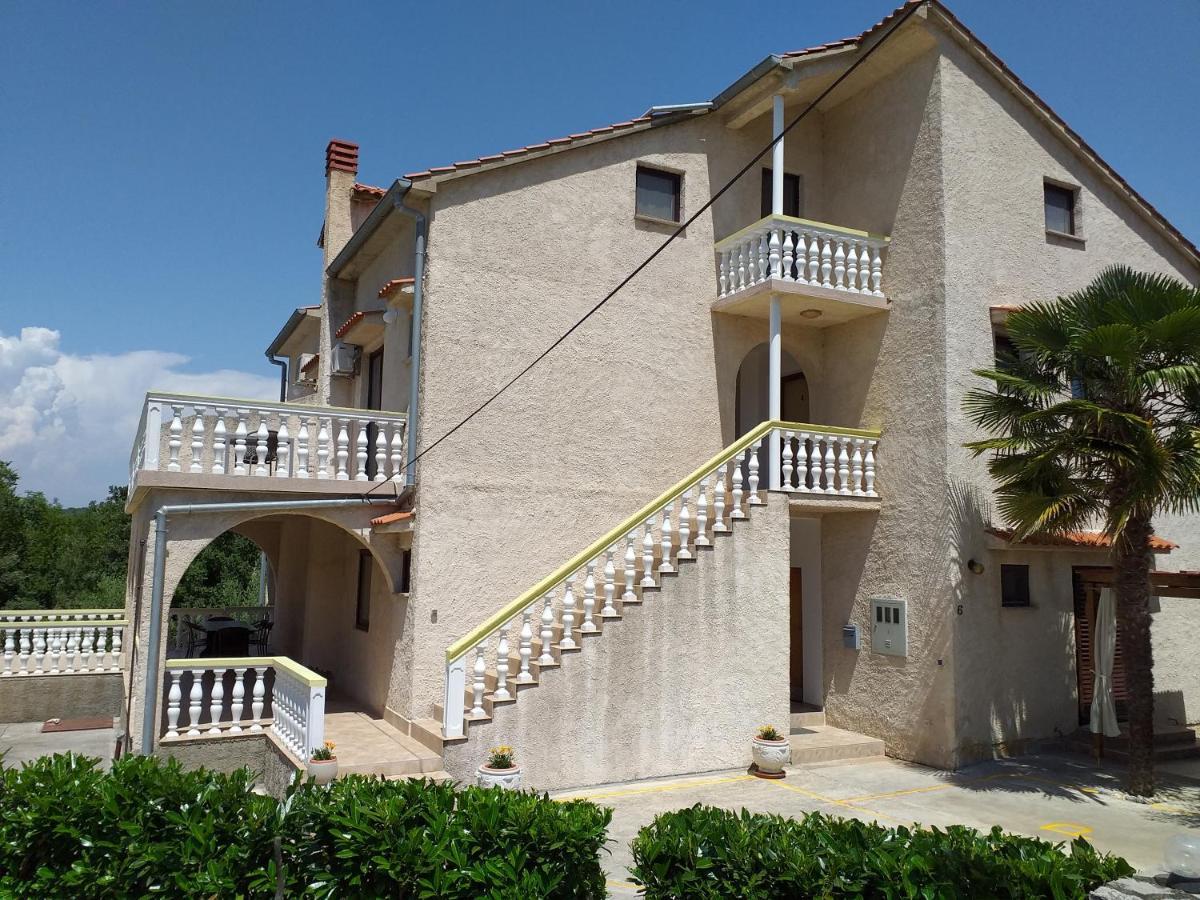 Apartments I-P Malinska Εξωτερικό φωτογραφία